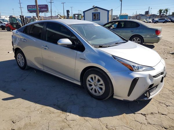 2019 TOYOTA PRIUS L/LE/XLE/LTD.