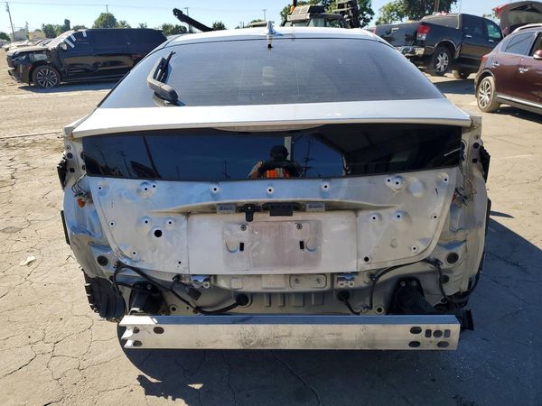 2019 TOYOTA PRIUS L/LE/XLE/LTD.