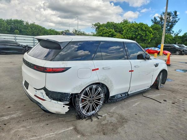 2024 LAND ROVER RANGE ROVER SPORT P400 Dynamic SE