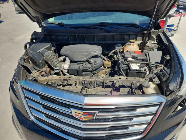 2017 CADILLAC XT5 Luxury