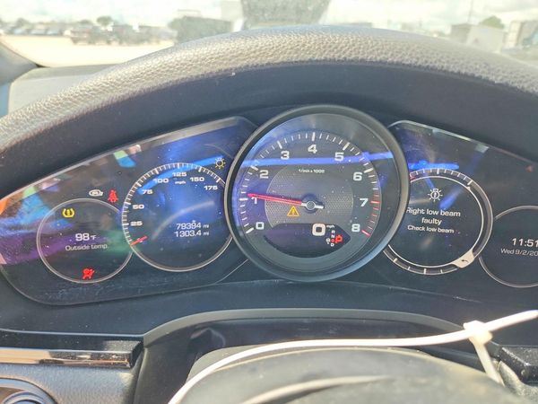 2019 PORSCHE CAYENNE