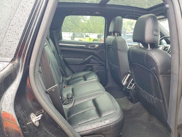 2018 PORSCHE CAYENNE S