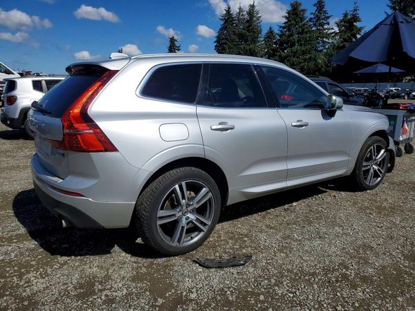 2021 VOLVO XC60 Momentum — PSRA
