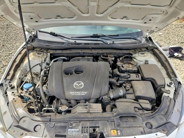 2016 MAZDA 3 SV/Base — Engine bay