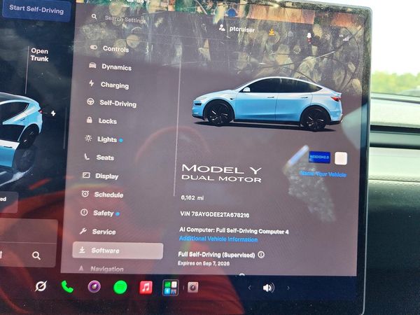 2026 TESLA MODEL Y