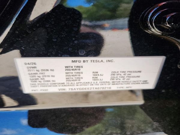 2026 TESLA MODEL Y