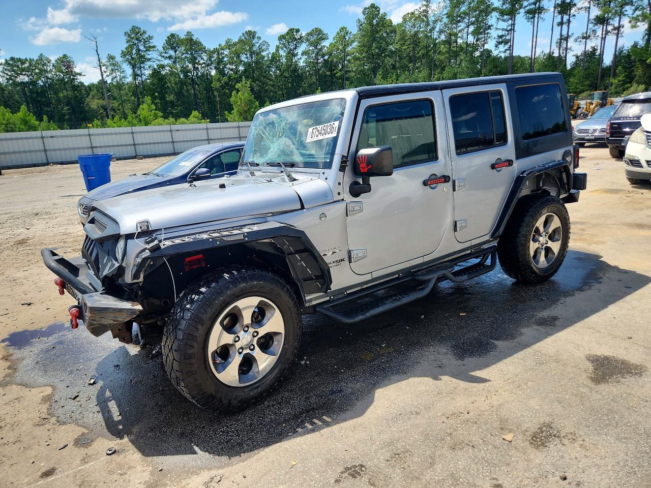 2018 JEEP WRANGLER Unlimited Sahara — Front 3/4