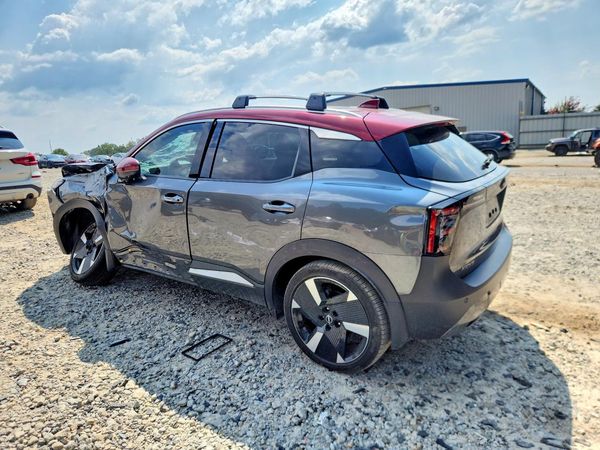 2025 NISSAN KICKS