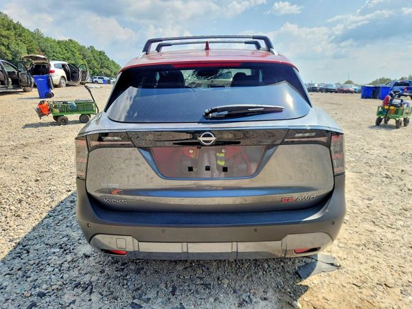 2025 NISSAN KICKS