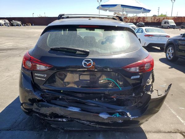 2018 MAZDA 3 Touring