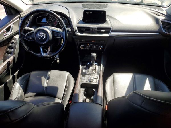 2018 MAZDA 3 Touring