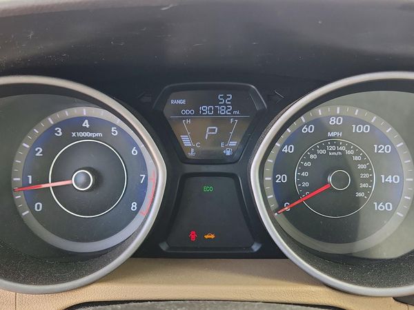 2013 HYUNDAI ELANTRA