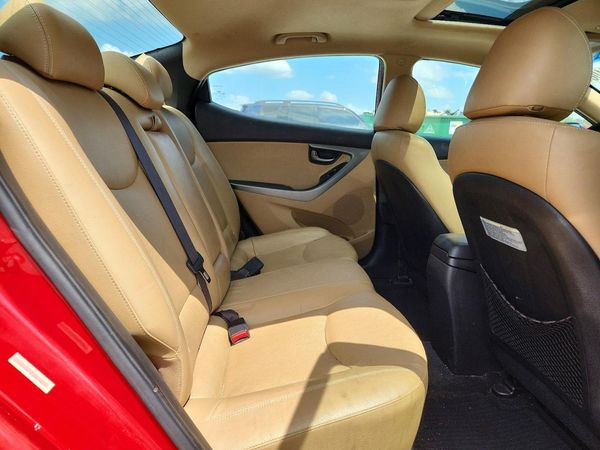 2013 HYUNDAI ELANTRA