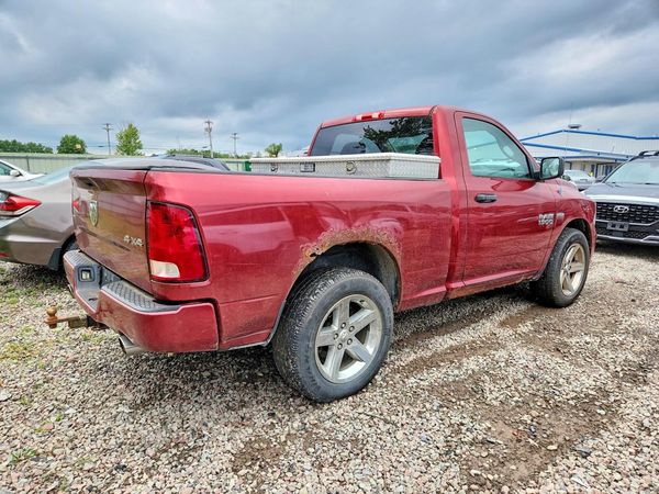 2013 RAM 1500 ST