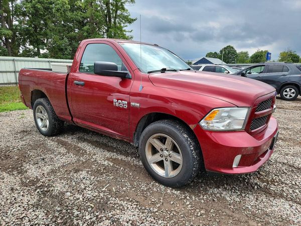 2013 RAM 1500 ST