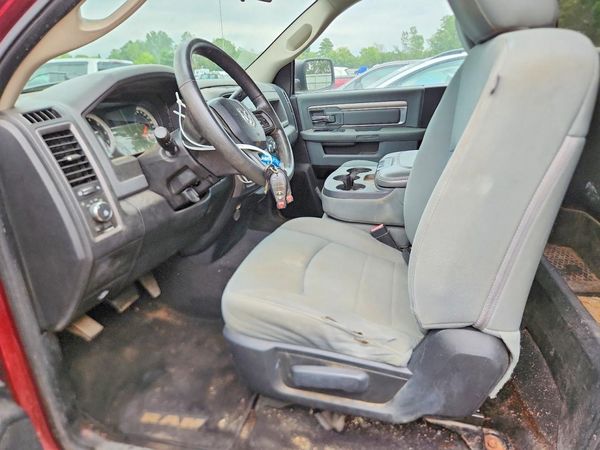 2013 RAM 1500 ST