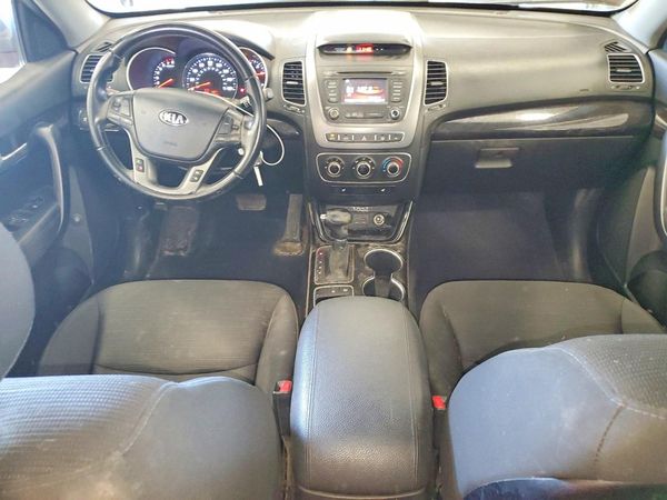 2014 KIA SORENTO Base/ LX