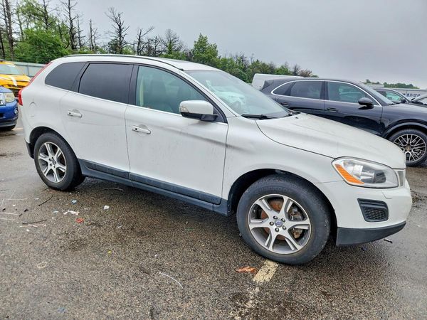 2013 VOLVO XC60