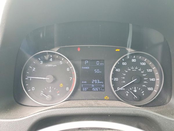2017 HYUNDAI ELANTRA SE Base