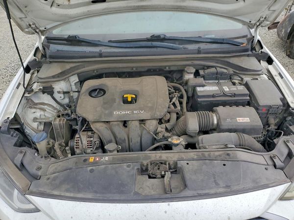 2017 HYUNDAI ELANTRA SE Base