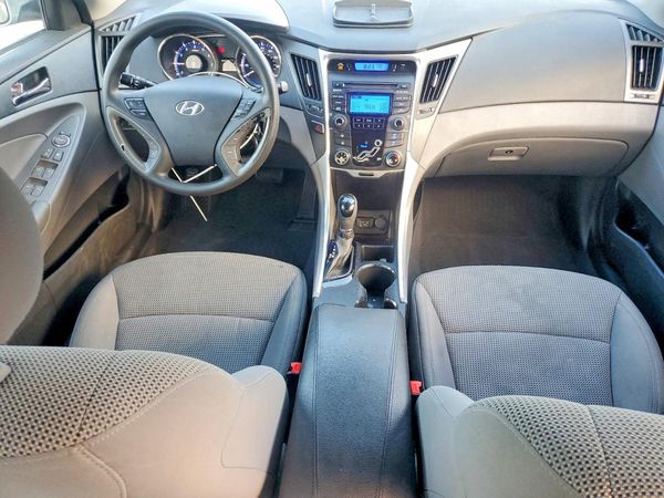 2013 HYUNDAI SONATA
