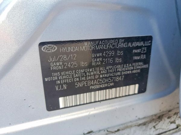 2013 HYUNDAI SONATA
