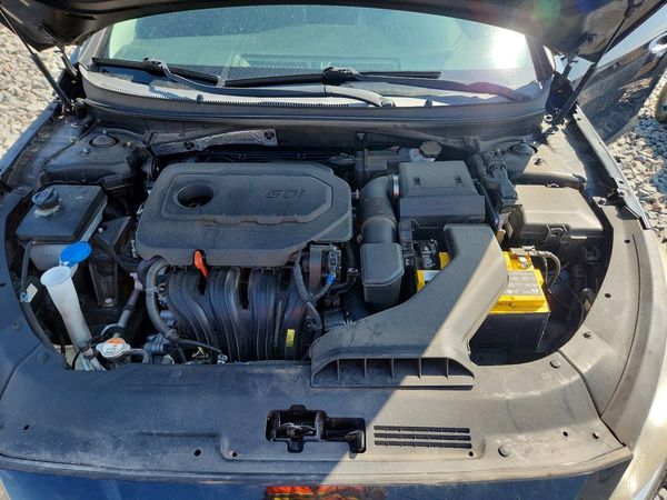 2018 HYUNDAI SONATA — Engine bay