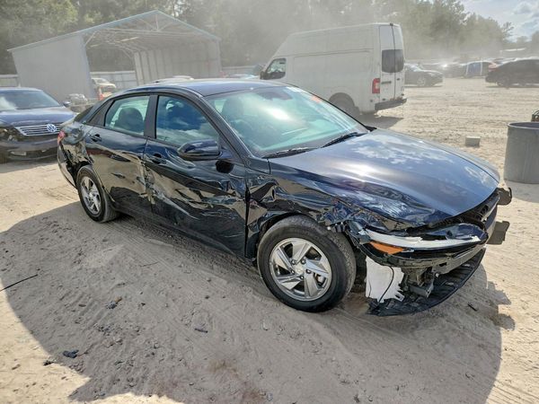 2026 HYUNDAI ELANTRA SE — Passenger 3/4