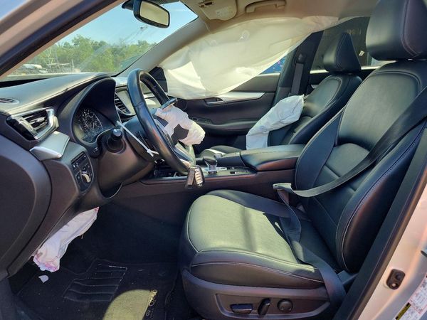 2021 INFINITI QX50 Luxe — DENT