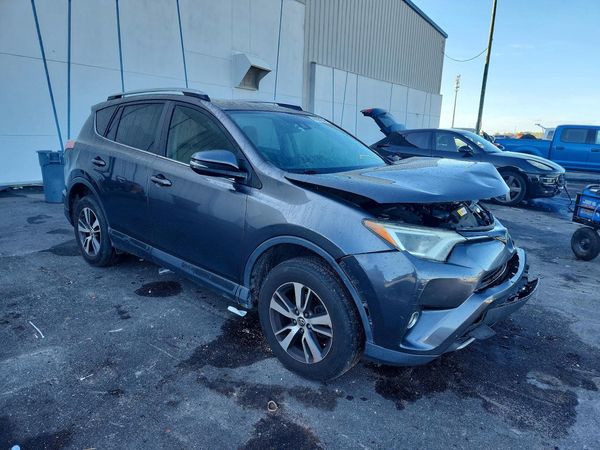 2018 TOYOTA RAV4 Adventure/XLE