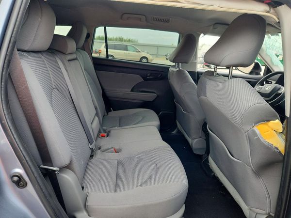 2022 TOYOTA HIGHLANDER