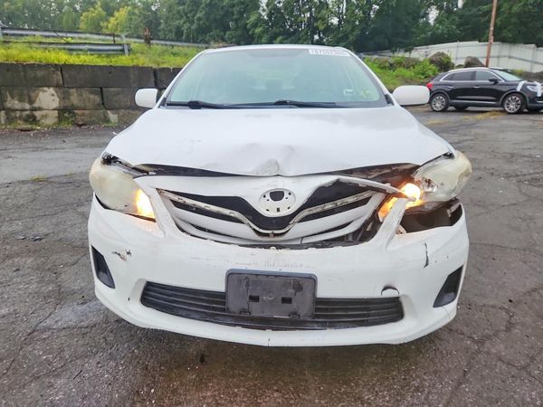 2012 TOYOTA COROLLA