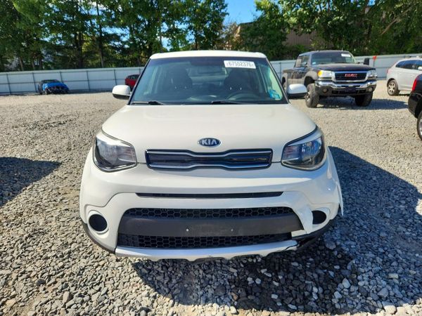 2018 KIA SOUL Base