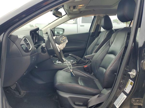 2016 MAZDA 3