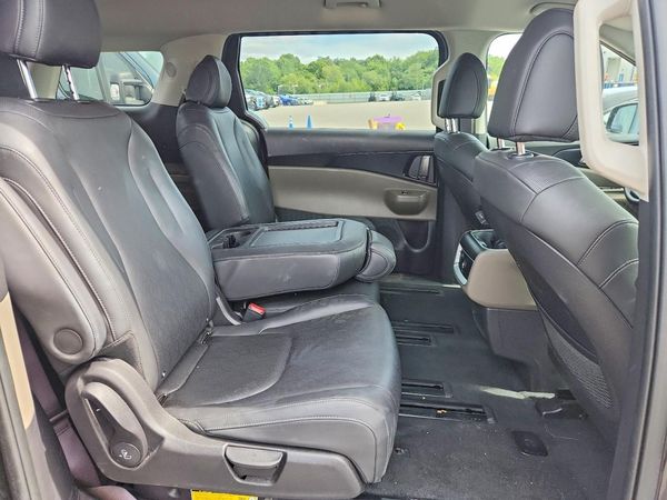 2026 KIA CARNIVAL LX, LXS