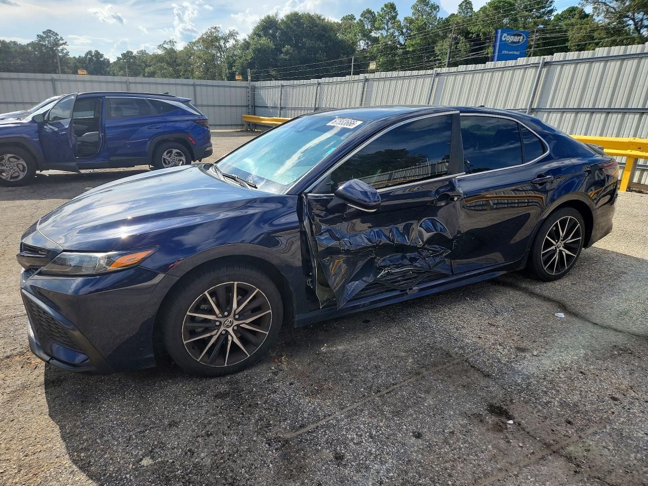 2022 TOYOTA CAMRY