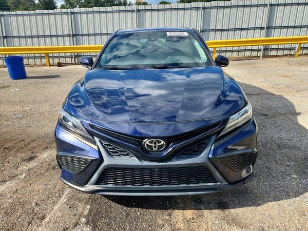 2022 TOYOTA CAMRY