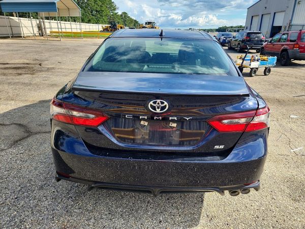 2022 TOYOTA CAMRY
