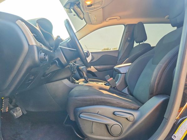 2017 JEEP CHEROKEE