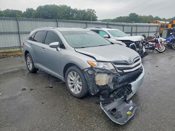 2015 TOYOTA VENZA