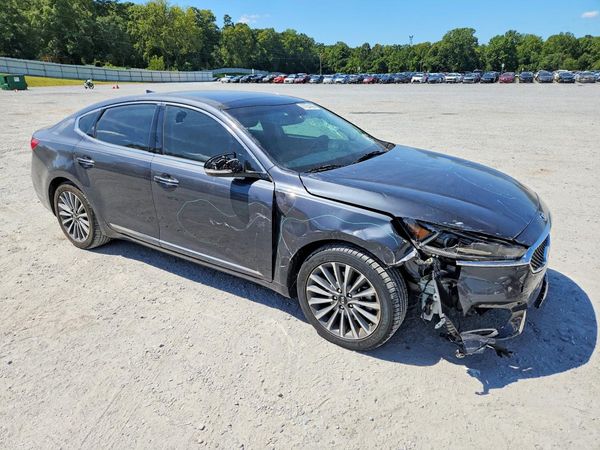 2017 KIA CADENZA