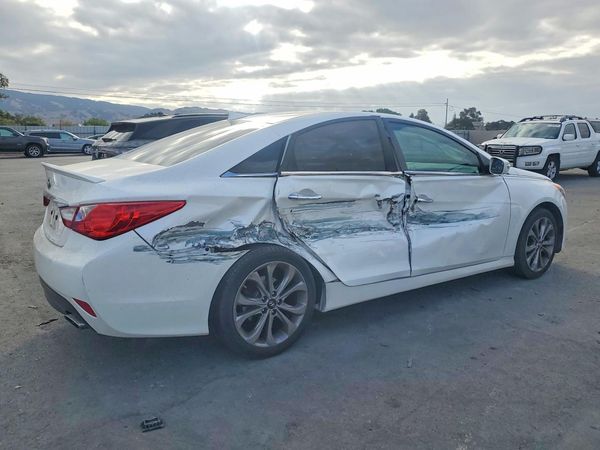 2014 HYUNDAI SONATA