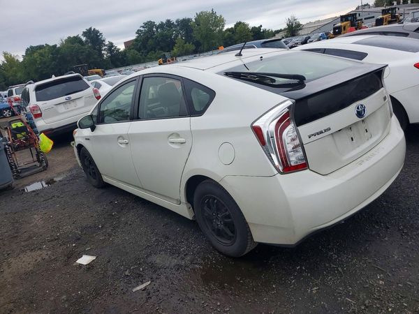2015 TOYOTA PRIUS