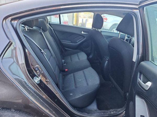 2017 KIA FORTE LX Base