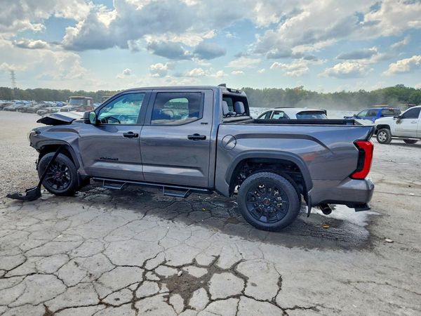2025 TOYOTA TUNDRA SR5 — DSRA