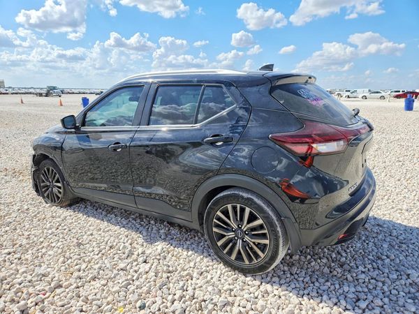 2024 NISSAN KICKS