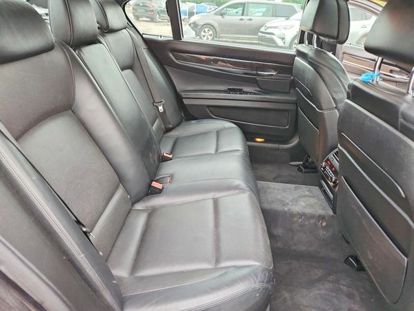 2015 BMW 750