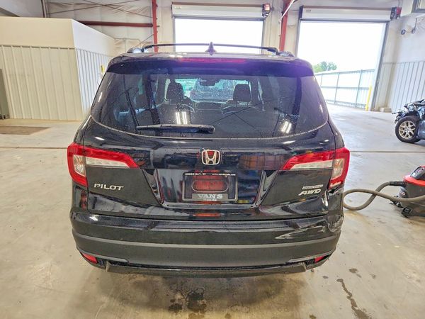 2021 HONDA PILOT SE