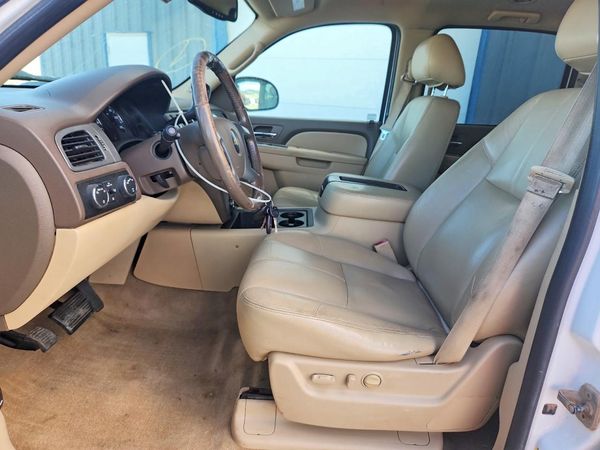 2014 CHEVROLET SUBURBAN LT