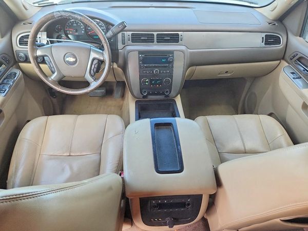 2014 CHEVROLET SUBURBAN LT